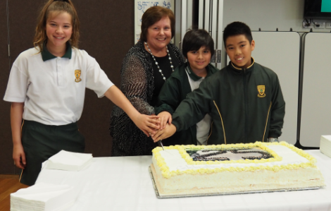 Mrs Bellenger, our School Principal & our Student Leaders