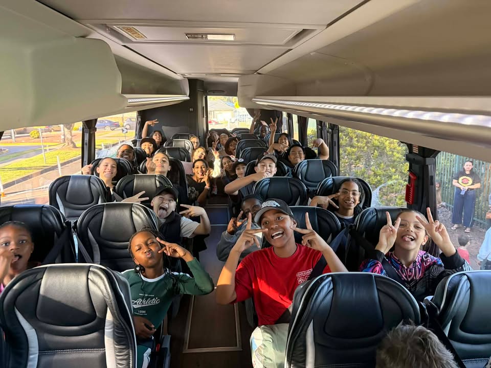 736134504980065_1415066973753478-1